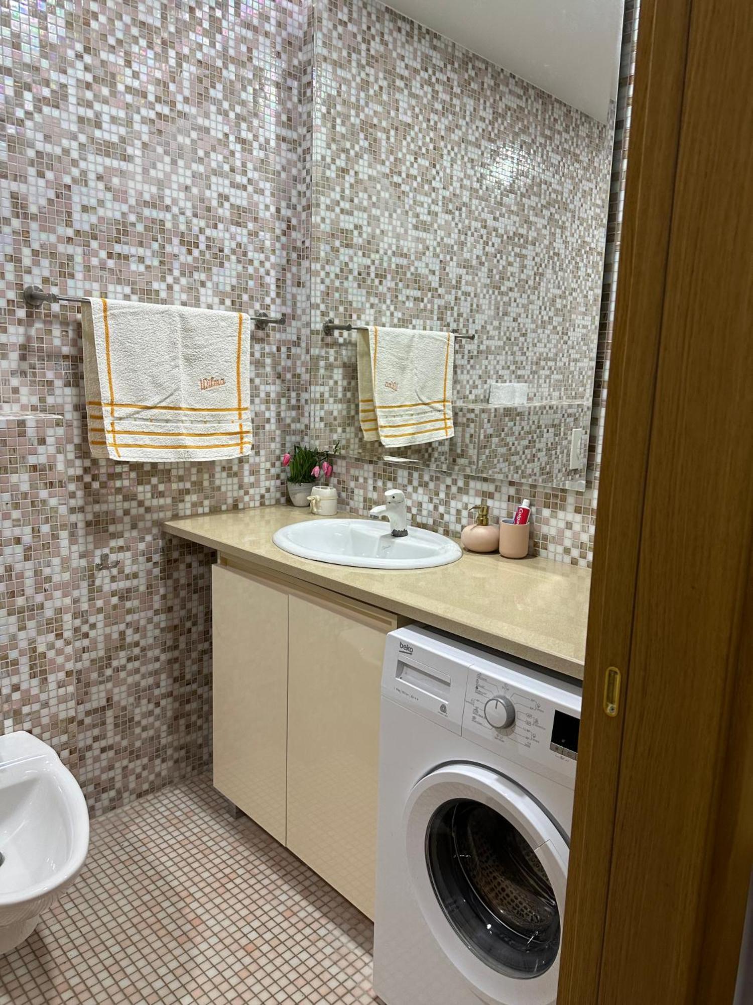 Dry Lake Apartment Tirana Esterno foto