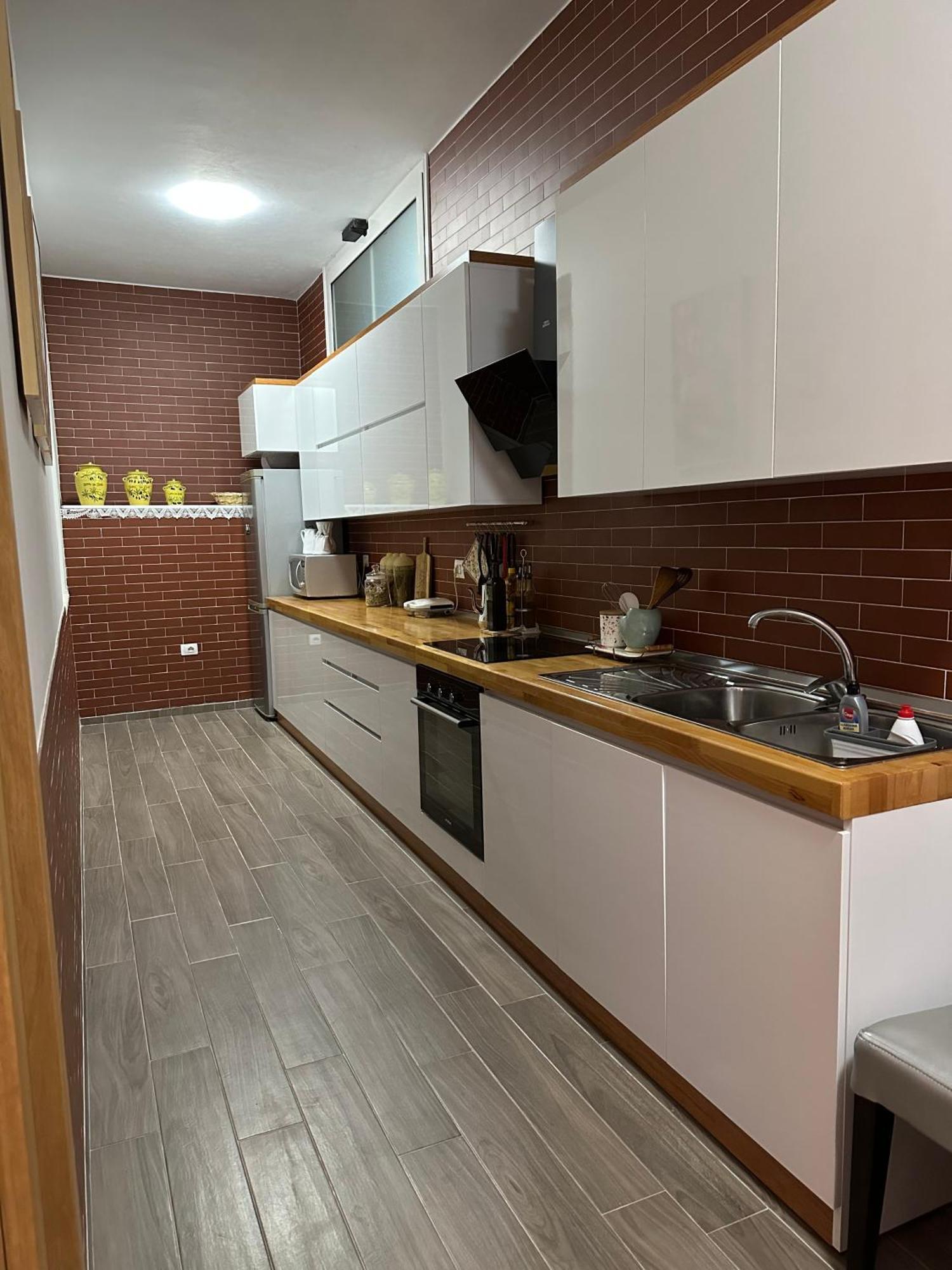 Dry Lake Apartment Tirana Esterno foto