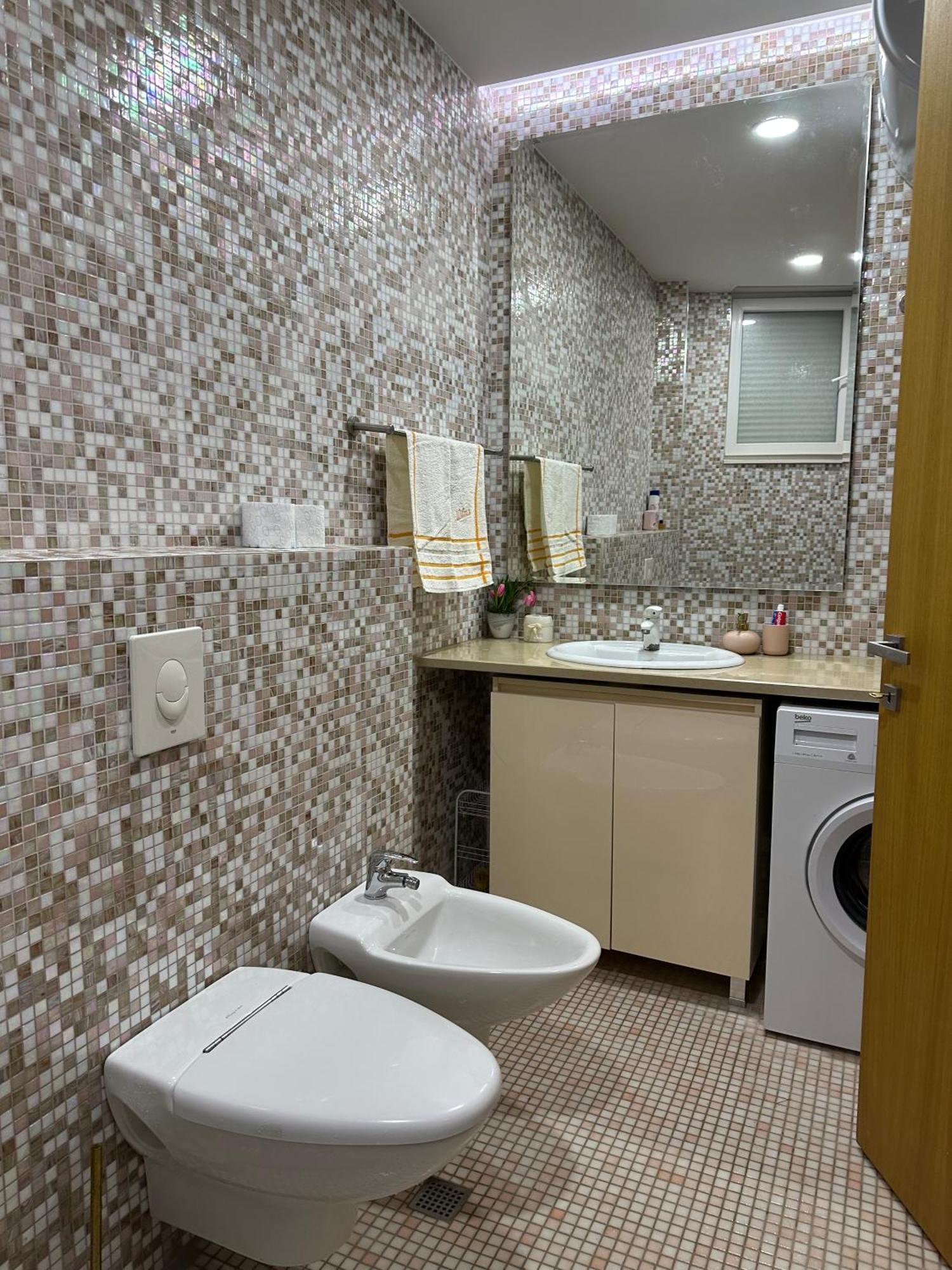 Dry Lake Apartment Tirana Esterno foto